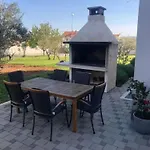 Διαμέρισμα Komfortable Mit Privatem Jacuzzi By Interhome