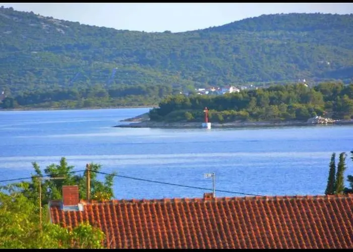 Komfortable Mit Privatem Jacuzzi By Interhome 아파트